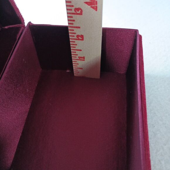 Red Velvet Gift Box Satin Lined 6.5"x4.25"x3.5" Jewelry Keepsake Display - Picture 12 of 13